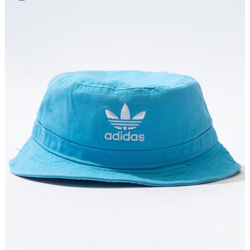 ADIDAS BUCKET HAT💋NWT